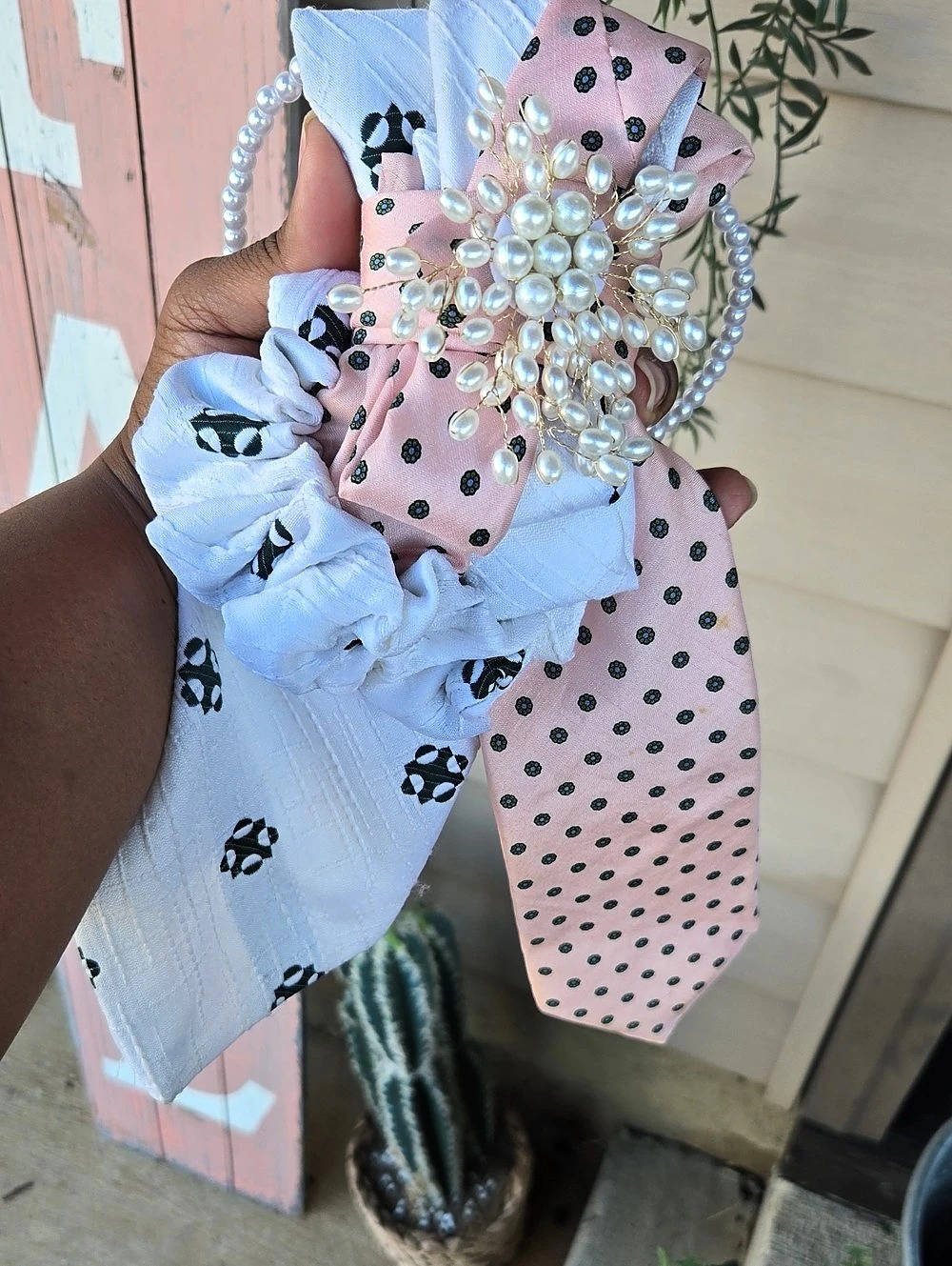 Pink & White Polka Dot Pearl Necklace Tie Accessory